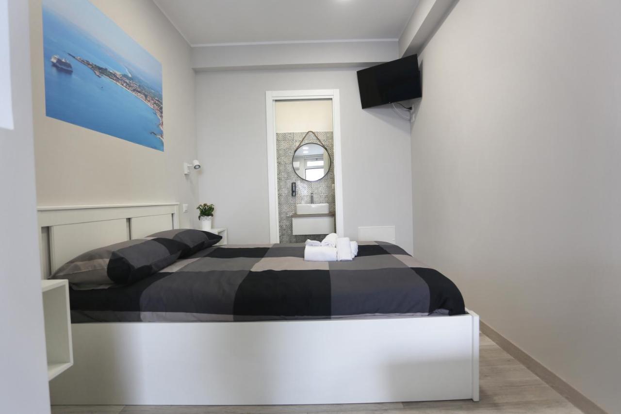 Ag Luxury Rooms Giardini Naxos Bagian luar foto