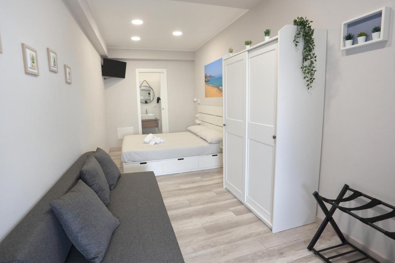 Ag Luxury Rooms Giardini Naxos Bagian luar foto