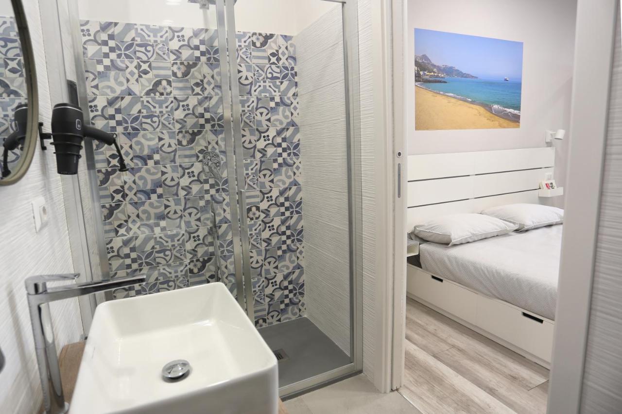 Ag Luxury Rooms Giardini Naxos Bagian luar foto