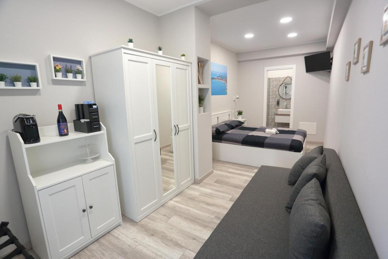 Ag Luxury Rooms Giardini Naxos Bagian luar foto