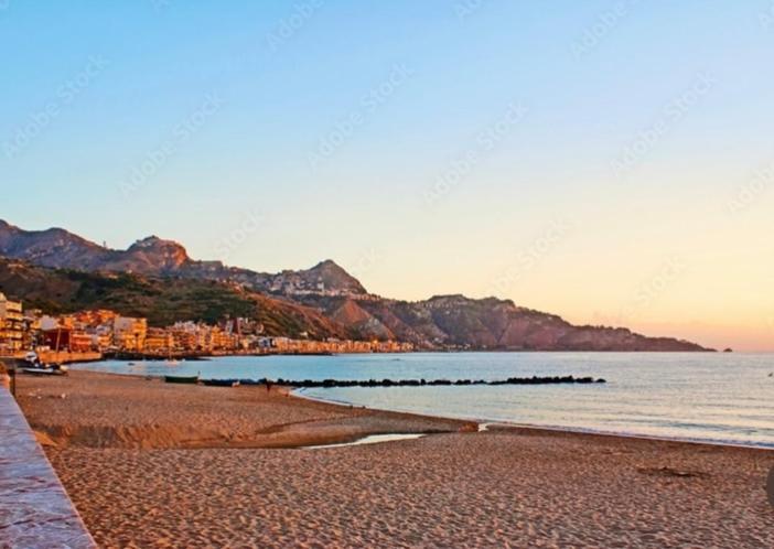 Ag Luxury Rooms Giardini Naxos Bagian luar foto